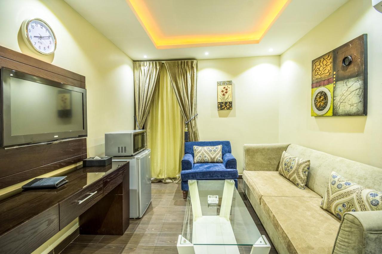 Al Muhaidb Al Malaz - Al Farazdaq Road Riyadh Exterior photo